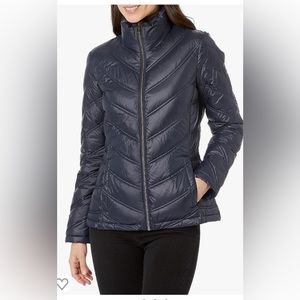 Calvin Klein Women's Lightweight Chevron Quilted Packable Down Jacket